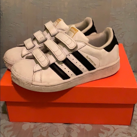 Adidas Super Star ⭐️ Size 12 1/2 - Picture 3 of 6